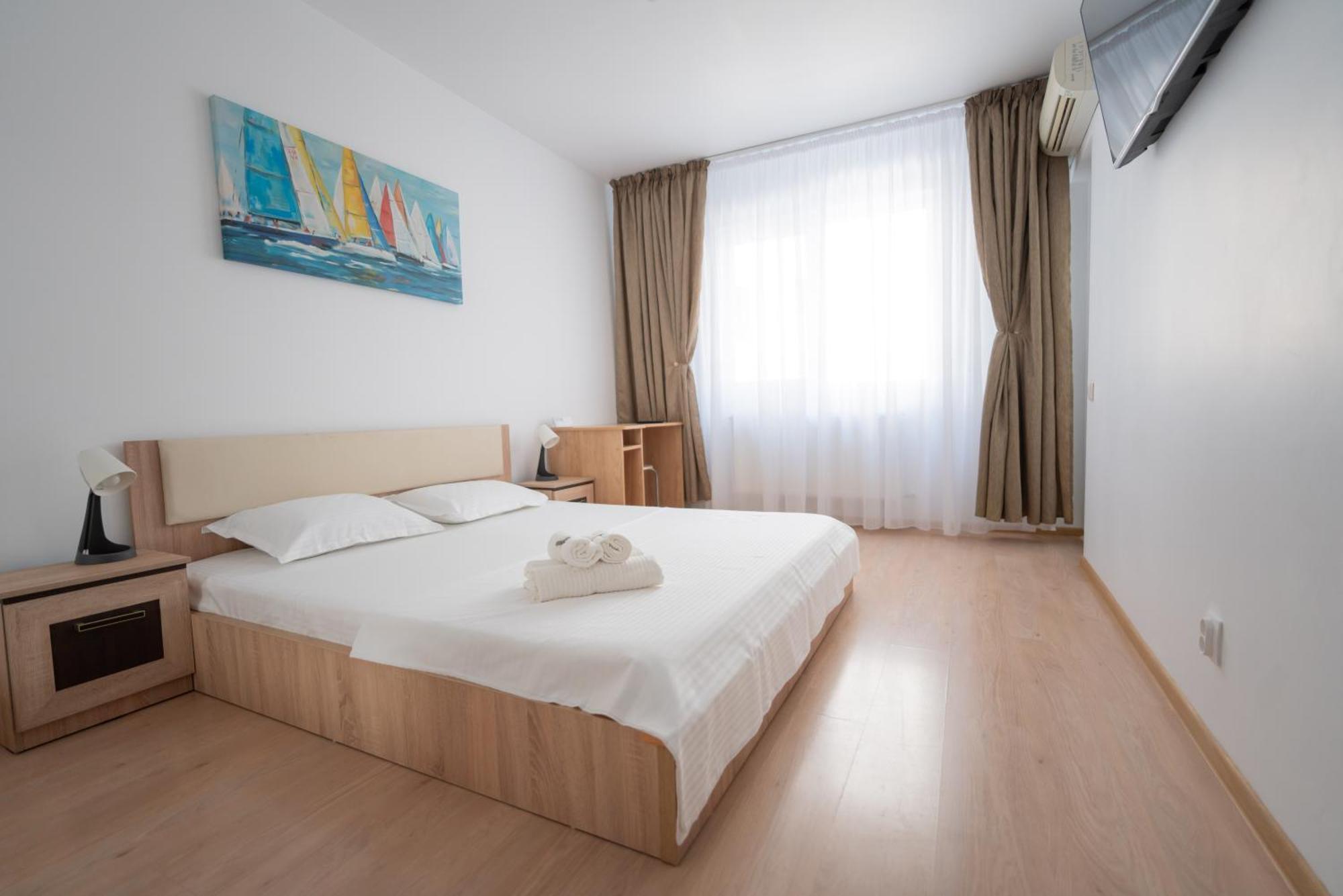Hotel Studio Titan Букурещ Екстериор снимка